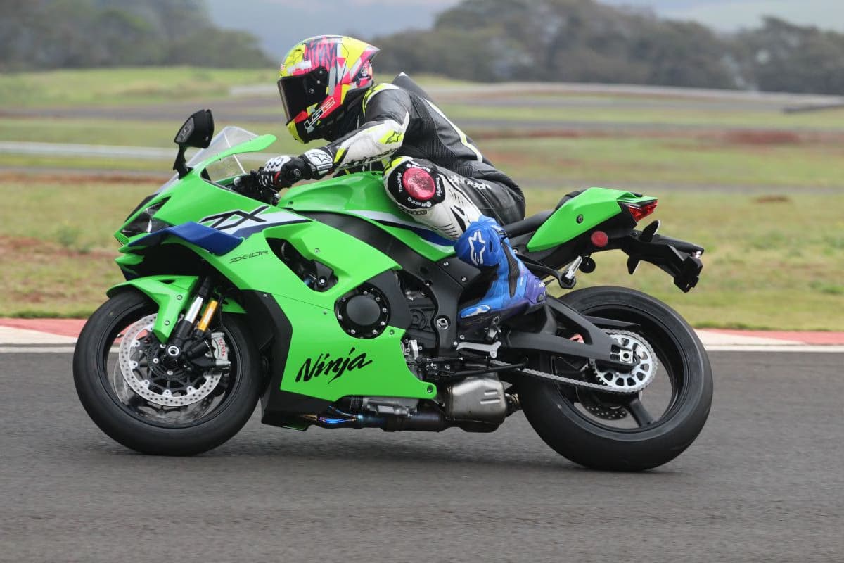 Kawasaki Ninja ZX-10R 2027 chega ao Brasil por R$ 135.990
