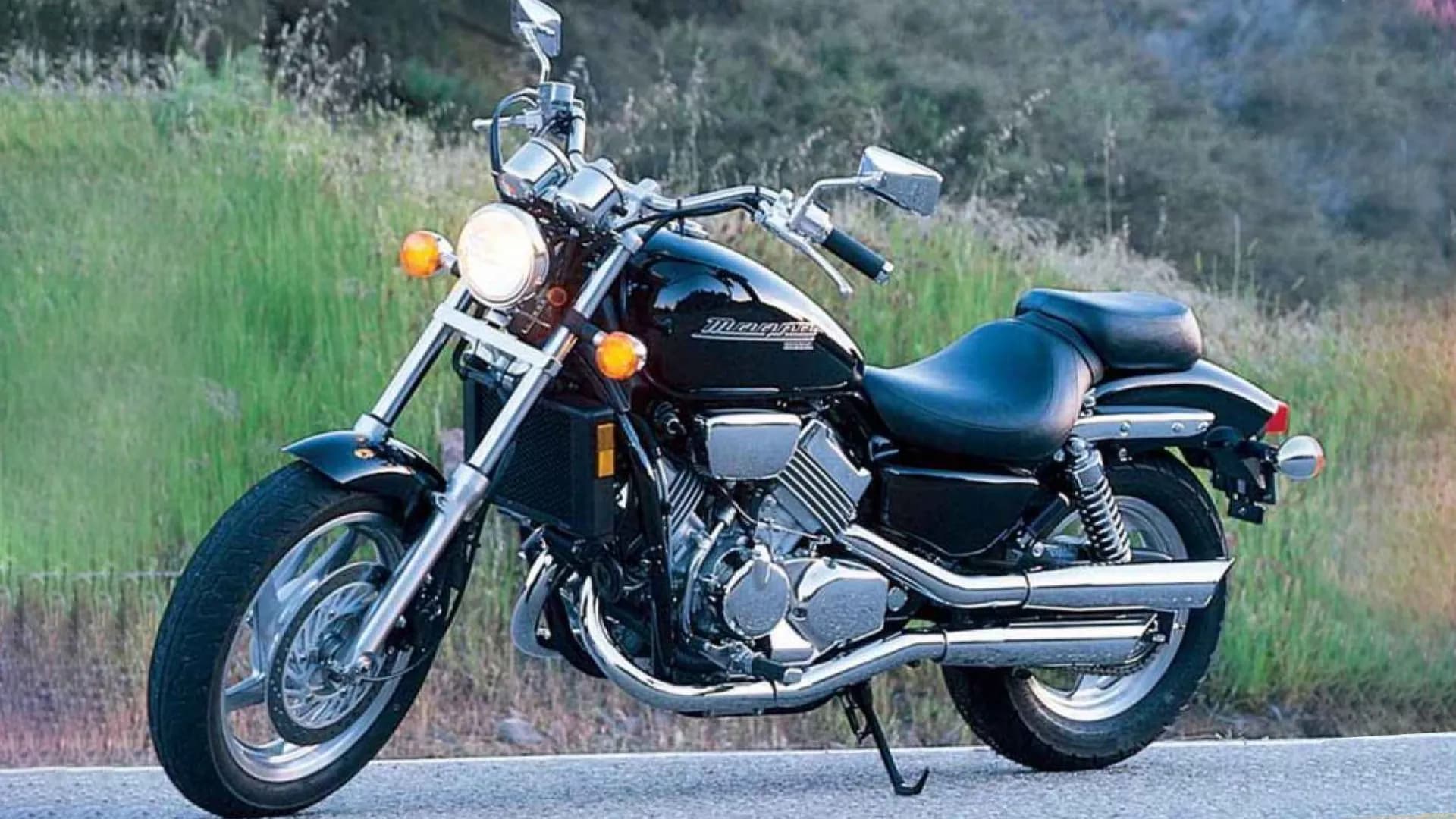 HONDA MAGNA 750