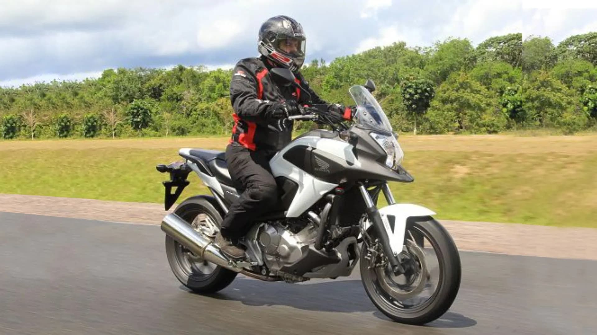 HONDA NC 700 X/ 700X ABS