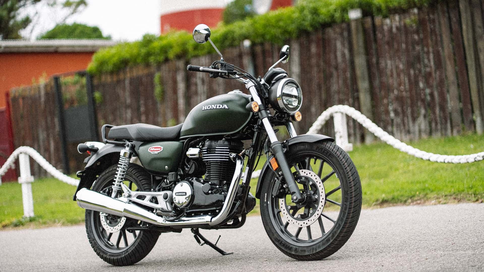 Honda registra patente da CB 350 no Brasil e mira rivalidade com Royal Enfield